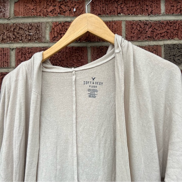 American Eagle Tan Plush Dolphin Hem Hooded Sweater Cardigan - Picture 2 of 2